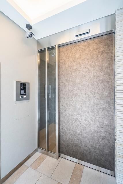 エントランス　清潔なエントランスです