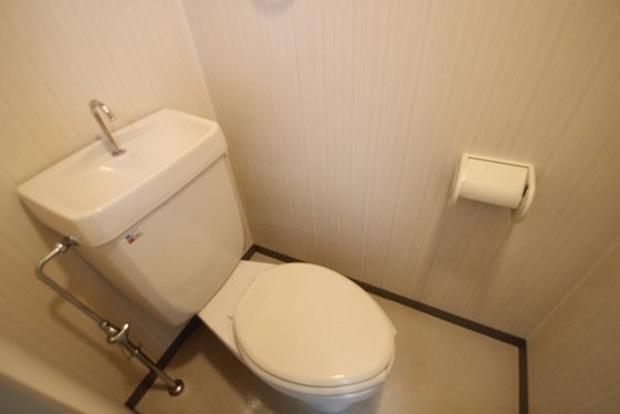 トイレ　※別部屋の写真です