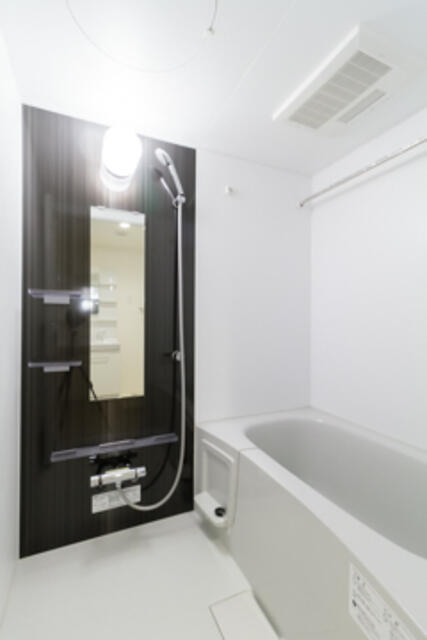 バス・シャワールーム　※写真は同タイプ住戸です。