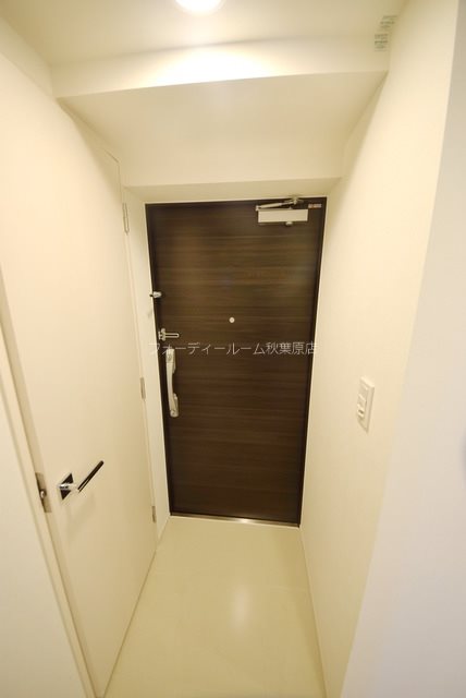 玄関　★《見学予約受付中》2019年築レジデンスマンション★