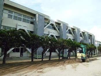 小学校　松戸市立上本郷小学校（小学校）まで1066m