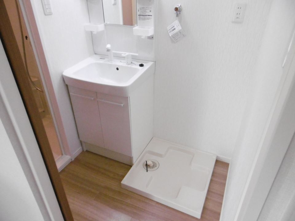洗面設備　※３０１号室の写真です※