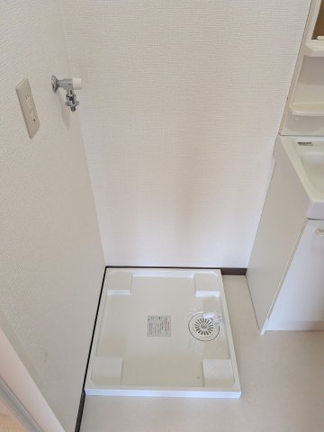 その他　室内洗濯機置場です