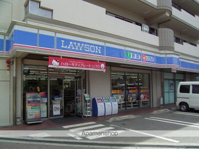 コンビニ　ローソン（コンビニ）まで586m