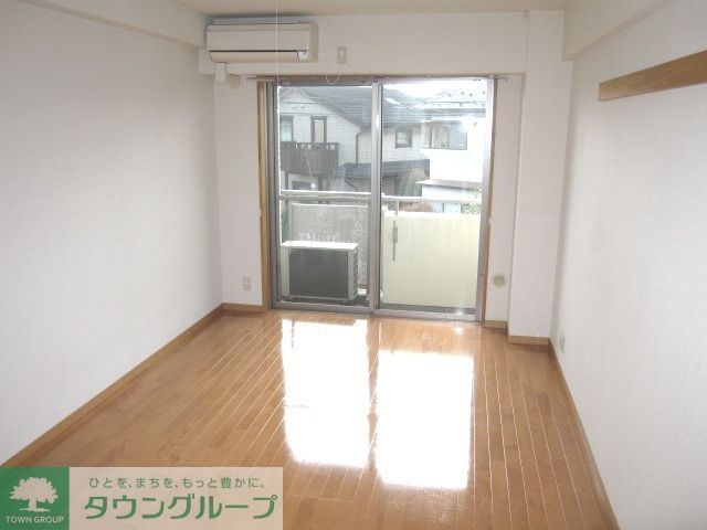 居室・リビング　★日当たりの良い洋室です★