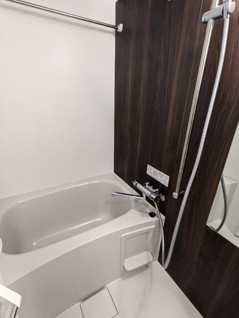 バス・シャワールーム　お風呂です