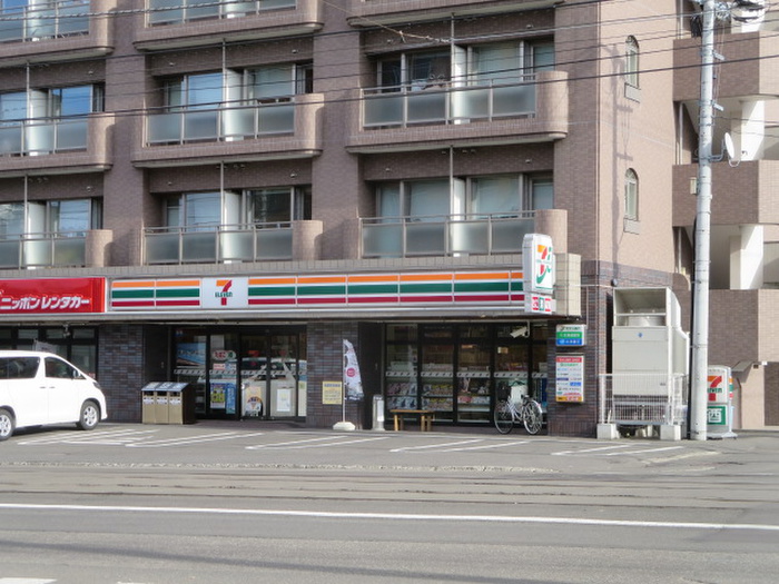 コンビニ　セブンイレブン（コンビニ）まで80m