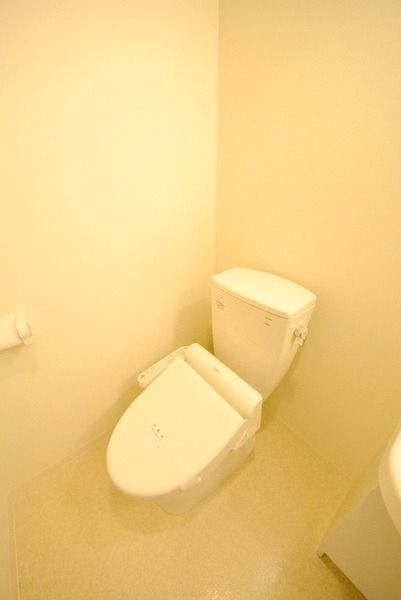 トイレ　★温水洗浄便座★