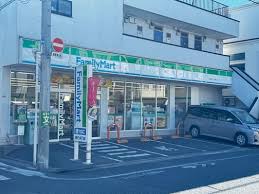コンビニ　ファミリーマート 西荻女子大通り店（コンビニ）まで189m