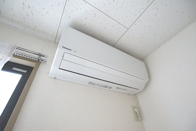 その他設備　エアコンス新品！