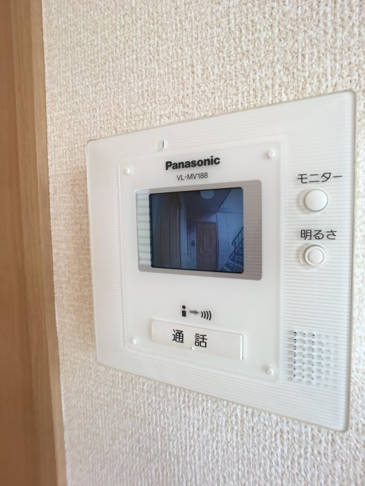 セキュリティ　来訪者の姿を確認できます。