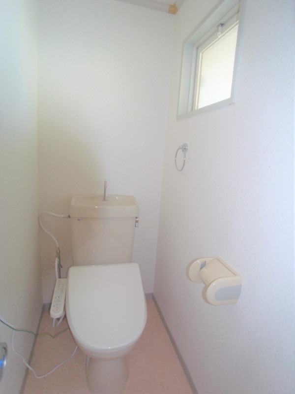 トイレ　別部屋参照