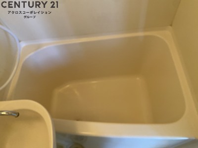 バス・シャワールーム　シンプルなユニットバスです！
