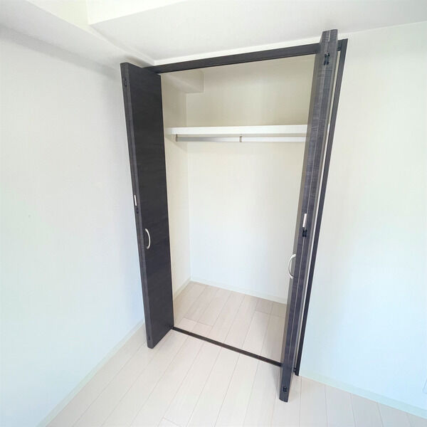 収納　※写真は同じマンションの違う部屋のものになります。