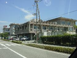小学校　姫路市立　城陽小学校（小学校）まで435m