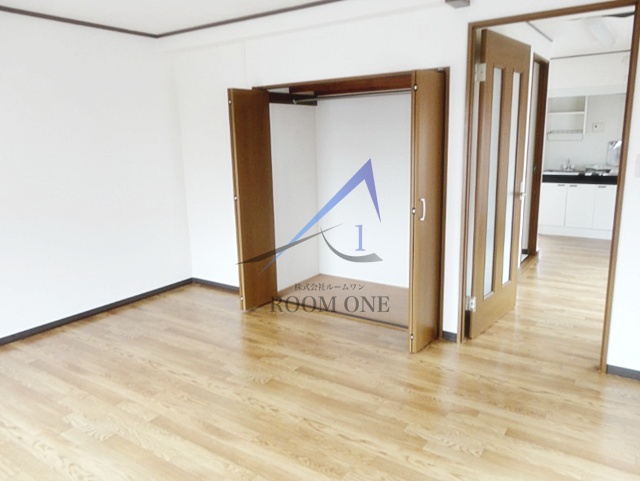 居室・リビング　洋室のお部屋です。