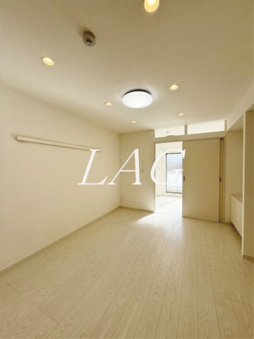 居室・リビング　洋室のお部屋です。（同一仕様）