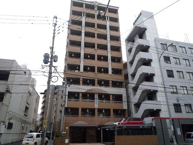 建物外観　バス停が目の前に有ります！