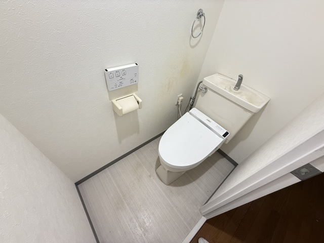 トイレ　別部屋参考写真です