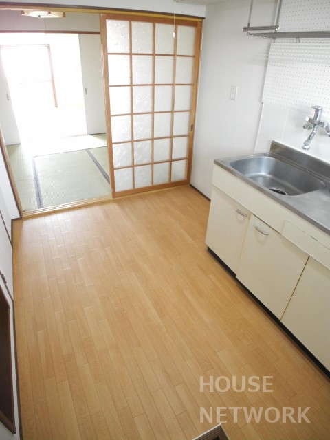 居室・リビング　恵文社の上にあるお部屋です