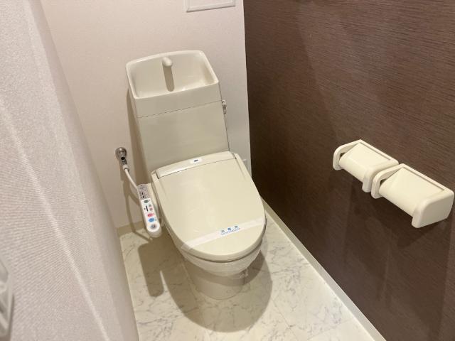 トイレ　トイレ