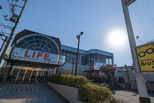 スーパー　ライフ指扇店（スーパー）まで617m