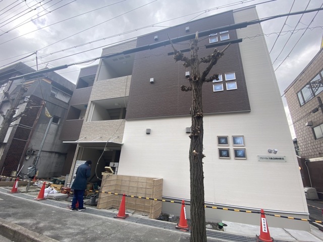 建物外観　建築中