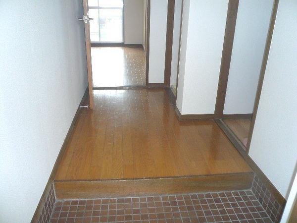 玄関　※別のお部屋のお写真です※