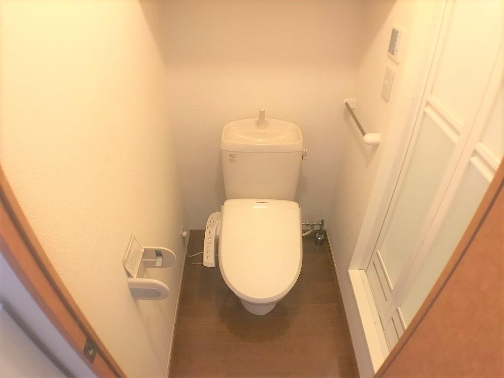 レオパレス御堀IIのトイレ写真