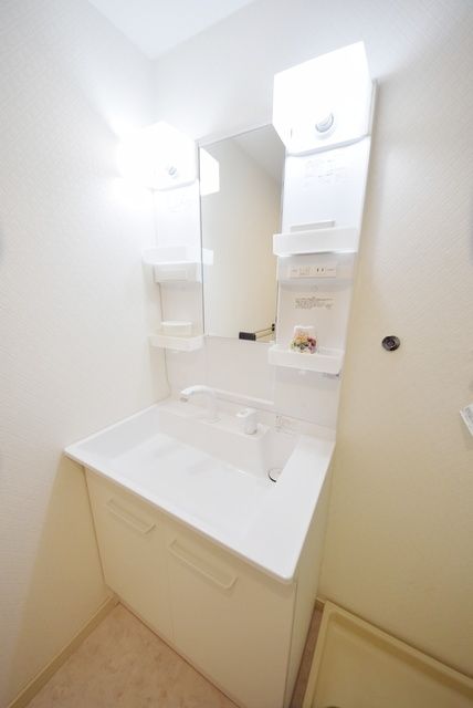 洗面設備　※同建物　同タイプ間取り設備施工例　現況優先
