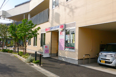 ドラックストア　ココカラファイン薬局 千歳烏山店（ドラッグストア）まで201m
