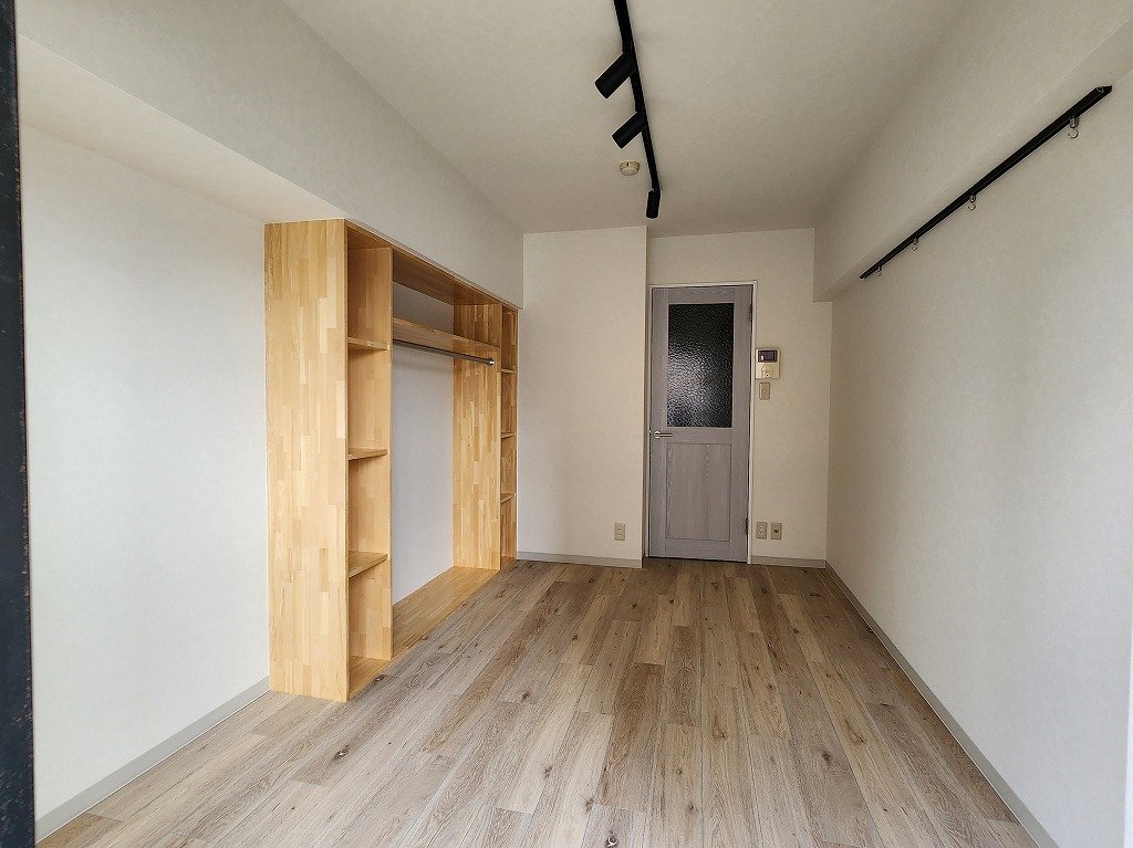 収納　綺麗な室内　喫煙者契約不可