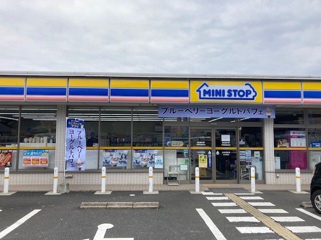 コンビニ　ミニストップ 東舞鶴鹿原店（コンビニ）まで750m