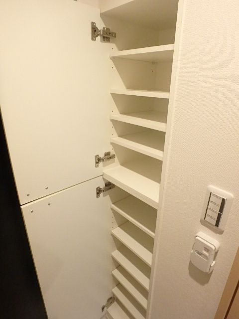 その他部屋・スペース　★下駄箱付です★