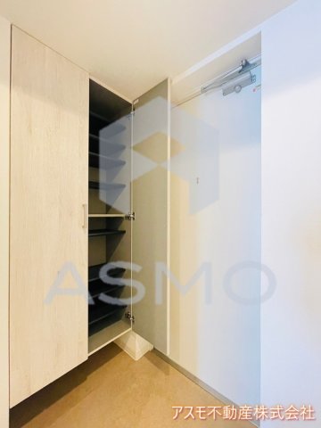 玄関　同マンション別部屋参考写真
