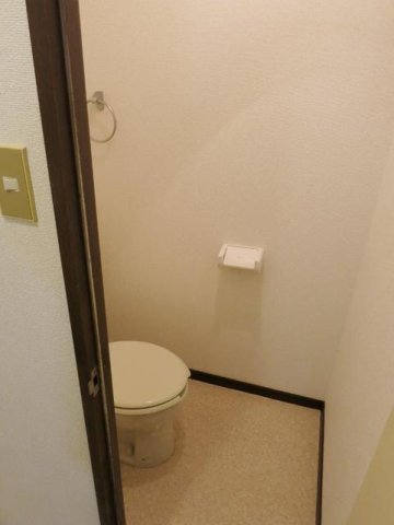 トイレ　シンプルで使いやすいトイレです