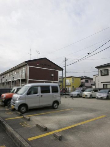 駐車場　駐車スペースもあります