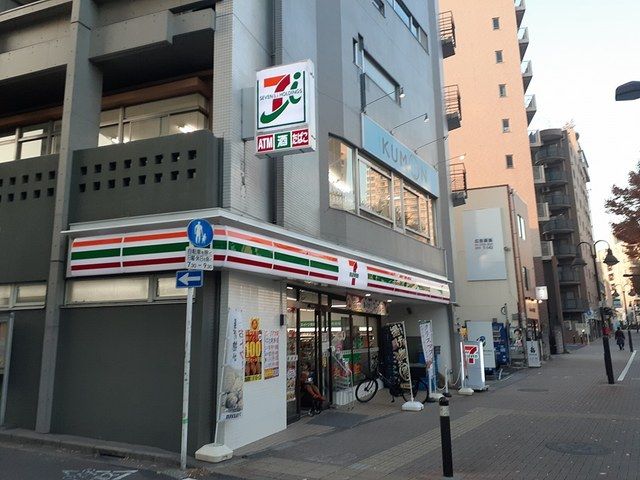 コンビニ　セブンイレブン（コンビニ）まで123m