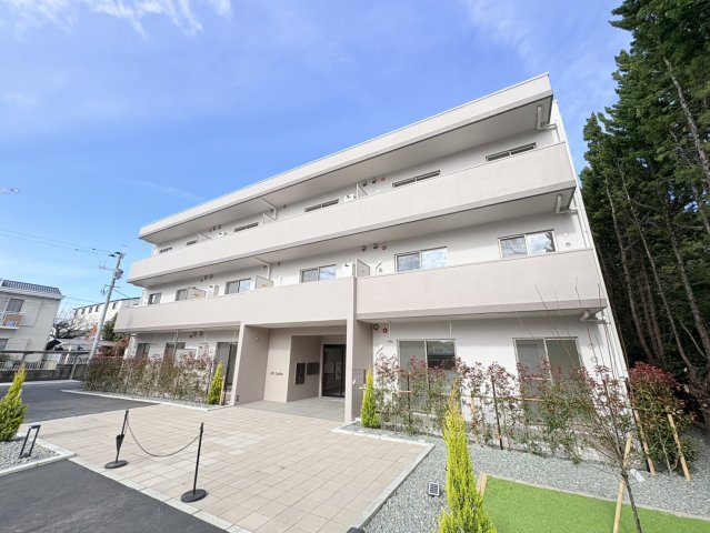 建物外観　参考写真になりますのでご承知おき下さい。