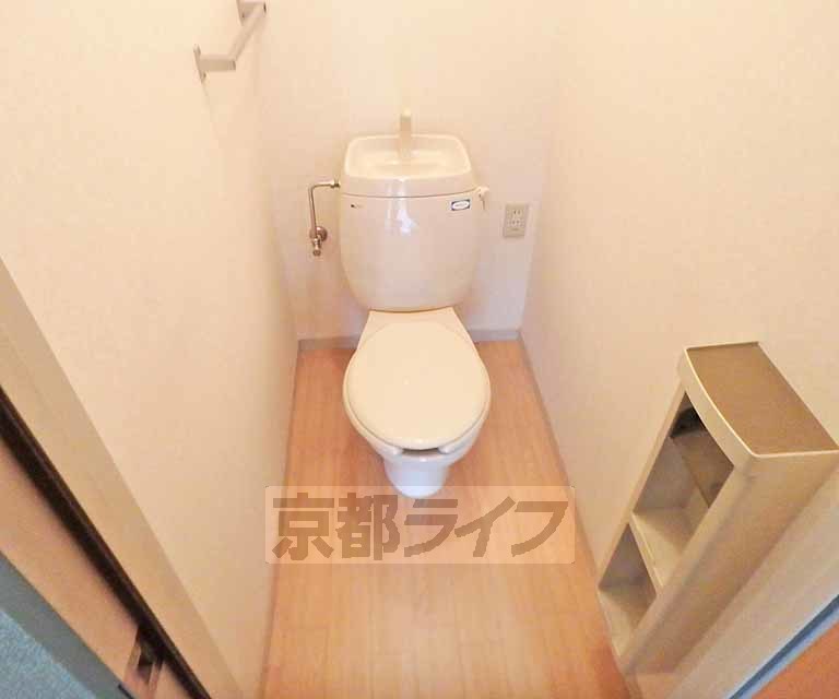 トイレ　清潔感のある洋式トイレです