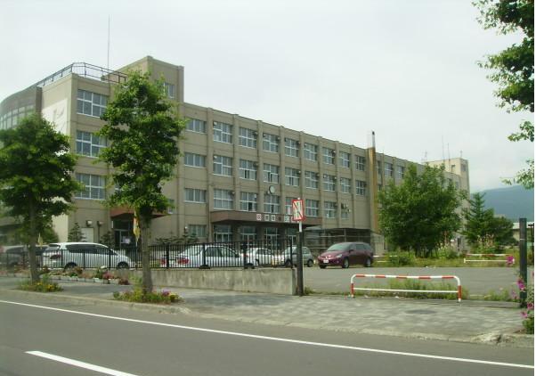 小学校　札幌市立発寒南小学校（小学校）まで507m