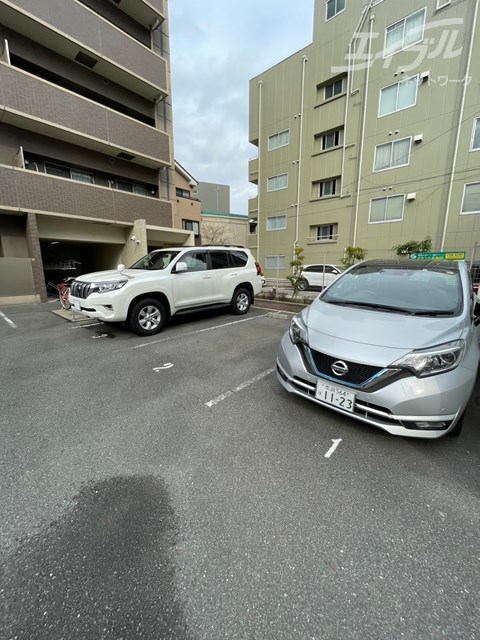 駐車場　駐車場ございます