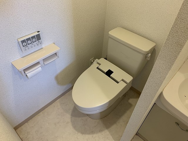 トイレ　参考写真