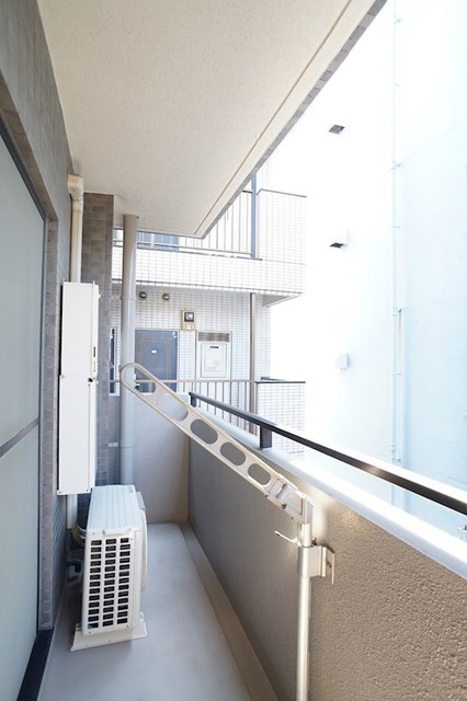 バルコニー　参考写真（同建物反転タイプ別部屋のものです）