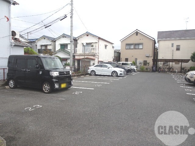 駐車場　敷地内駐車場