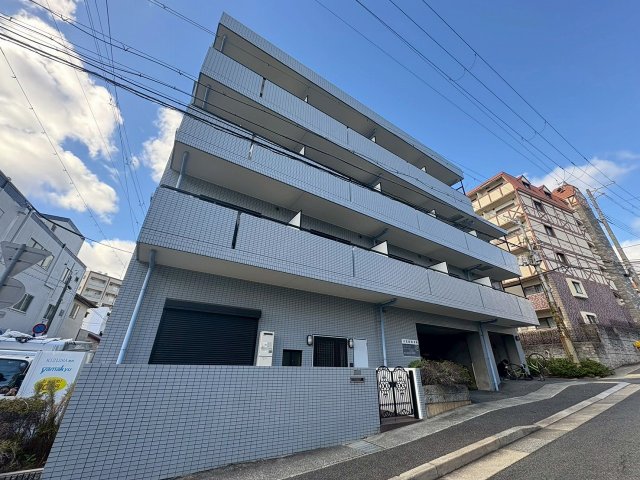 建物外観　落ち着いた雰囲気の外観です
