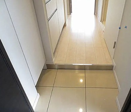玄関　落ち着いた玄関です