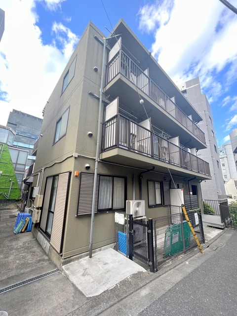 建物外観　★表参道駅徒歩圏内★綺麗な外観です★