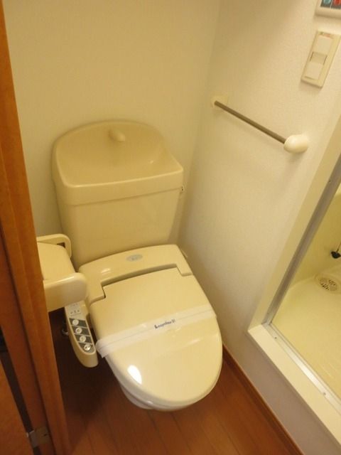 トイレ　★シャワートイレ★