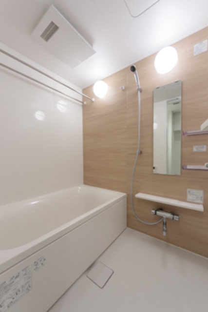 バス・シャワールーム　※写真は同タイプ住戸です。